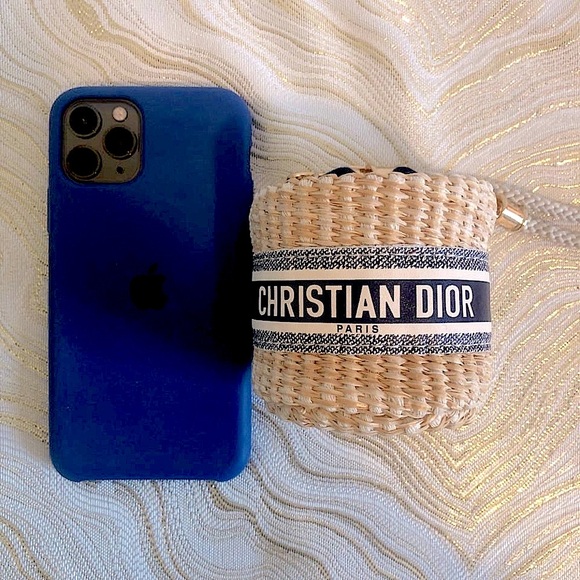 Sold✨ Authentic Christian Dior Mini Straw Bucket Bag - Picture 16 of 16